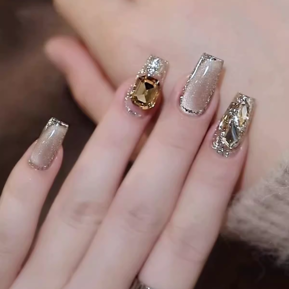 Chic Marble Style Press-On Nails in Amber